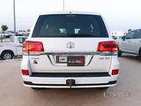 Toyota Land Cruiser VXR 2021